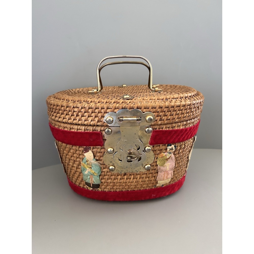 Vintage Woven Straw Wicker Basket Purse W/ Paper Asian Figure Design 10x7x7"